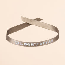 Charger l&#39;image dans la galerie, Bracelet kaki &quot;Tu seras Mon Futur à présent&quot;
